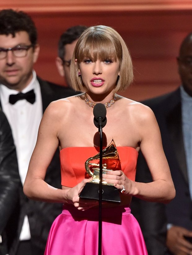 CbTziz4UkAEmf21.jpg-large