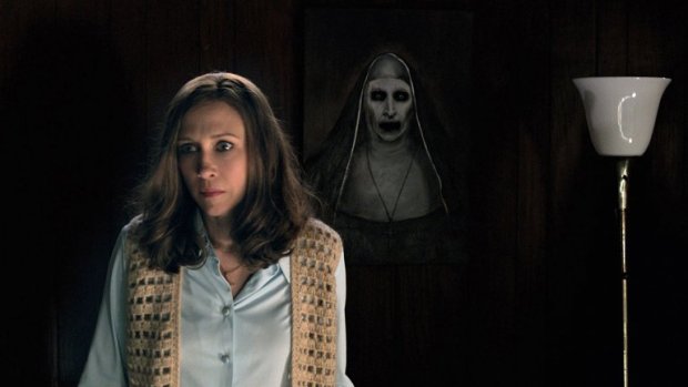 conjuring_2_publicity_still_2_h_2016