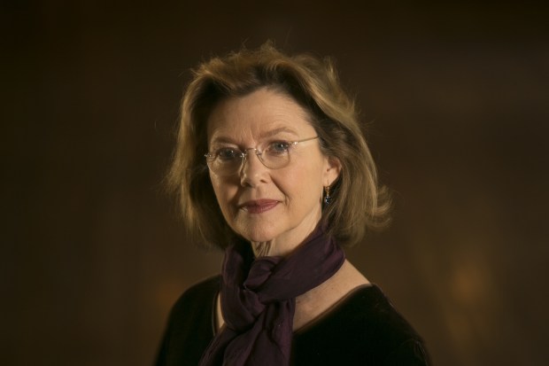 la-et-mn-annette-bening-greta-gerwig-elle-fanning-join-20th-century-women-20150514